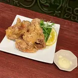 鶏の唐揚げ（餃子と肴 さかずき）