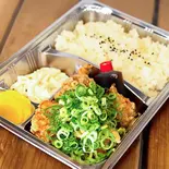 ネギポンからあげ弁当(4個)（自家製唐揚げと自慢のたこ焼き 弁当 蛸ぎゃんぐ）