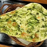 ほうれん草ナン Horensyo nan（CHULO CHILL RESTAURANT ＆ BAR）