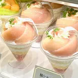 山梨一宮 古屋さんの桃ショートDXパフェ（Fruit Chef The SHOP）