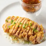 カリっとジューシー 油淋鶏（China Dining あRaま 神楽坂）