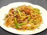 牛肉のカキ油ソース焼きそば（中国東北家郷料理 永利 池袋本店）