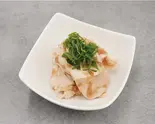 蒸し鶏の梅しそ和え(冷麺屋 鶴虎 早稲田店 REIMENYA TSURUTORA)