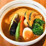季節野菜チキンスープカレー（東京らっきょブラザーズ）