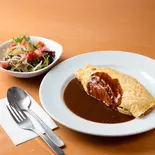 オムライス(デミグラスソース) サラダセット（【オムライスの名店】ビストロ ウッフ）