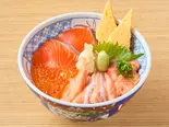サーモン4色丼（磯丸水産 千葉中央駅前店）