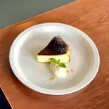 バスクチーズケーキ basque cheesecake(サンクスギビングデイ)