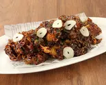 ブラックガーリックチキンBlack Garlic Fried Chicken(韓国クリスピーチキン&HOTドッグ チキンモッコパ 巣鴨北口駅前店)