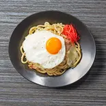 武蔵流 豚【塩】焼きそば(麺並)【目玉焼き付】≪3393≫（鉄板焼きそば 武蔵 京橋店）