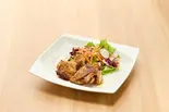 地鶏のグリル シンプルに塩・胡椒の味付けでGrilled Chicken with salt and pepper to taste（イタリアンカフェ レスタート(旧巣鴨レスト・レスト・レスト)）