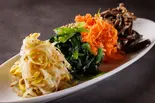 ナムル盛り（焼肉ホルモンぺごぱ大森店）