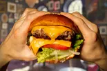 チーズ×チーズバーガー ポテト付き（3000日かけて完成した極上ハンバーガー本町靭公園店）