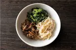 ナムル3種盛り合わせ（炭火たれ焼肉丼 萬牛カルビ 元住吉店）