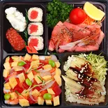 松花堂 二の膳 ◆ローストビーフ◆ 【ばらちらしと穴子重】(黒酢の寿司京山)