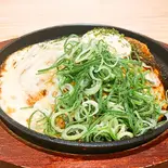 広島お好みねぎチーズ焼き(豚、麺、ねぎ、チーズ)【マヨ】（【関西風＆広島風お好み焼き・鉄板焼き】桜家 清水店）