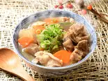 牛すじ豚汁（佐藤とん汁店 本店）