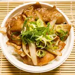 いい香り!豚生姜焼き丼(荒鮮景)
