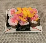 トロたく巻(まかない海鮮丼とアテ巻寿司わいず)