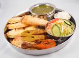 【お肉いっぱいサラダ付き】BBQナンセット BBQ nan set（HIMALAYA）