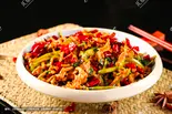 豚肉とパクチー辛味炒め・香辣肉丝(小尾羊 薬膳しゃぶしゃぶ 巣鴨店)