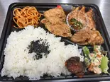 ミックス弁当（かあちゃん餃子）