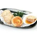 ハハの肉汁餃子(1個)（餃子のハハ 名古屋店）