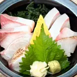 平戸の新鮮海鮮どんぶり（平戸こんね駒込店(■他業者(デリバリー)をご利用下さい■)）