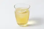 100%アップルジュース（鯖サンドと温泉紅茶がおいしいカフェcoco de tea(ココデティー)）