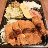 鹿児島ブランドポーク茶美豚とんかつ弁当（チェリージャムレストランバル）