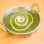 ほうれん草チキンカレー(アソクビナヤク)