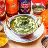 ほうれん草チキンカレー Spinach ＆ Chicken Curry（インドレストラン＆バル アニルモーティマハル 玉津店）