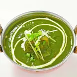 ほうれん草チキンカレー Spinach ＆ Chicken Curry（インド料理サハラ谷保店）