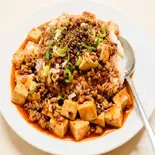 マーボー丼(中華料理 四喜ワンタン)