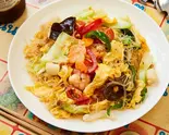 ผัดวุ้นเส้น 焼き春雨の香ばし炒め Stir-Fried Glass Noodles(バンコックポニー食堂 岩本町店)