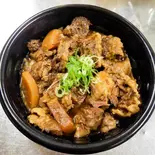 牛すじ丼（焼肉酒房 極）