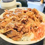 牛すじ丼（ラーメン・つけ麺・油そば『兎に角 松戸店』）