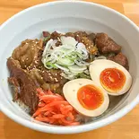 牛すじ丼（つけ麺や辰盛）
