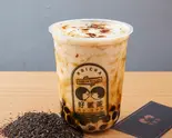黒糖タピオカ紅茶とミルク Brown sugar tapioca black tea with milk.(ホイチャ)
