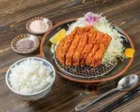 特上ロースかつ弁当（とんかつ檍のカレー屋 いっぺこっぺ 横浜元町店）