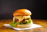 和牛チーズバーガー cheese beef burger（【和牛ハンバーガー】LEX BURGER～南阿佐ヶ谷店～）