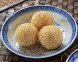 ゴマ団子(3個)（中国ラーメン揚州商人 池袋西口店）