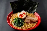 醤油豚骨ラーメン味付玉子（出前家系ラーメン 吉祥寺 武蔵家 西新店）
