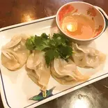 パクチー茹で餃子4ケ（亜細亜食堂 サイゴン 上町店）