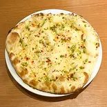 ガーリックナン - Garlic Naan(アジアンレストラン ハルカ 浦和県庁前店)