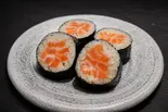 サーモン巻き(KABUKI寿司)