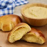 とろけるクリームパン Melty Cream Bun（レトロベーカリーふく福 子母口店）