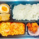 海老と玉子のチリソース 弁当（福餃子）