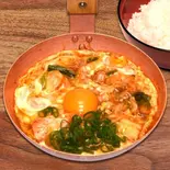 キムチ親子丼（元祖 変わりかつ丼・親子丼 祭太鼓 大阪駅前第2ビル店）