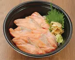 炙り生サーモン丼（すし魚銀 JR千葉駅前店）