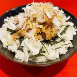 【当店人気No.2！】 赤家ライス（横浜家系ラーメン赤家 西早稲田店）
